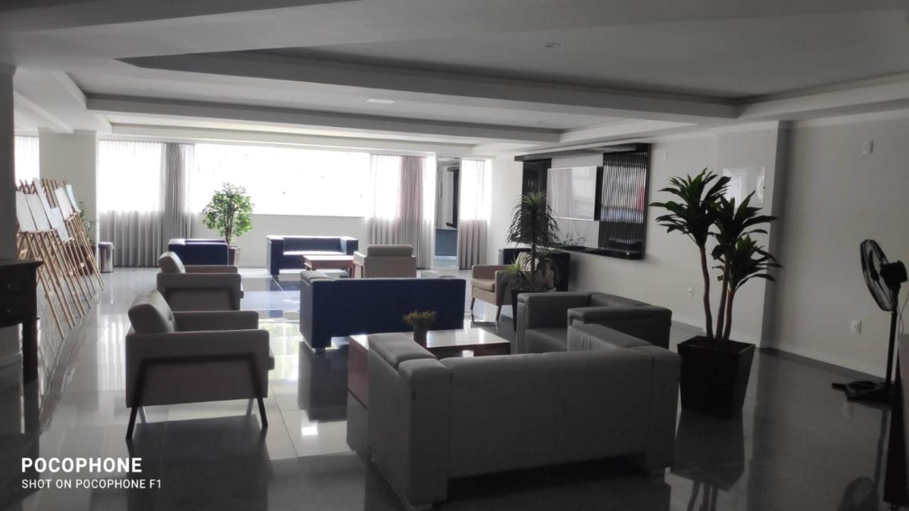Loft Com Garagem E Piscina Predio Frente Mar Balneario Camboriu