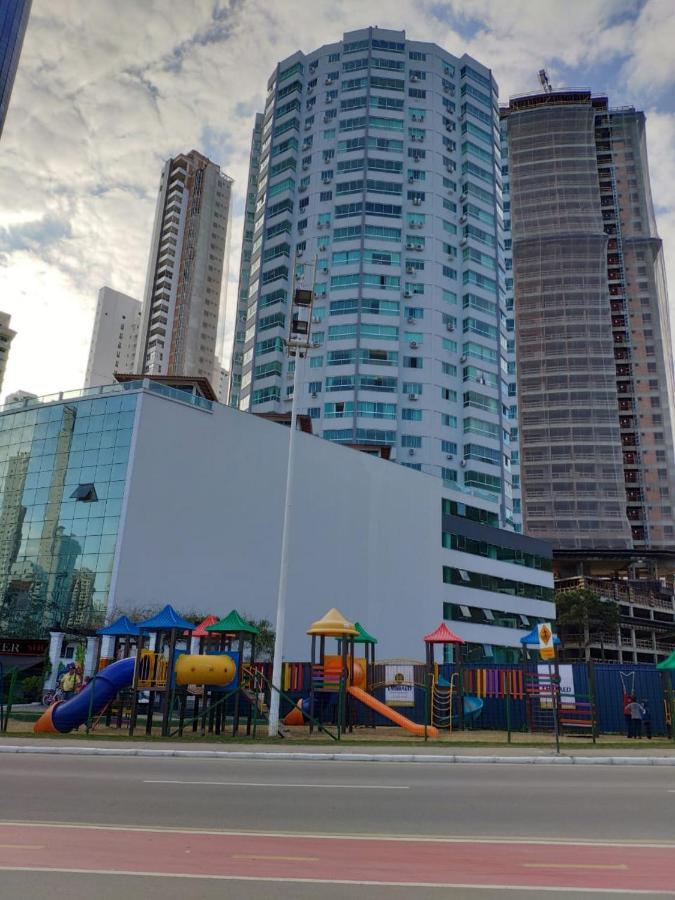 Loft Com Garagem E Piscina Predio Frente Mar * Balneario Camboriu