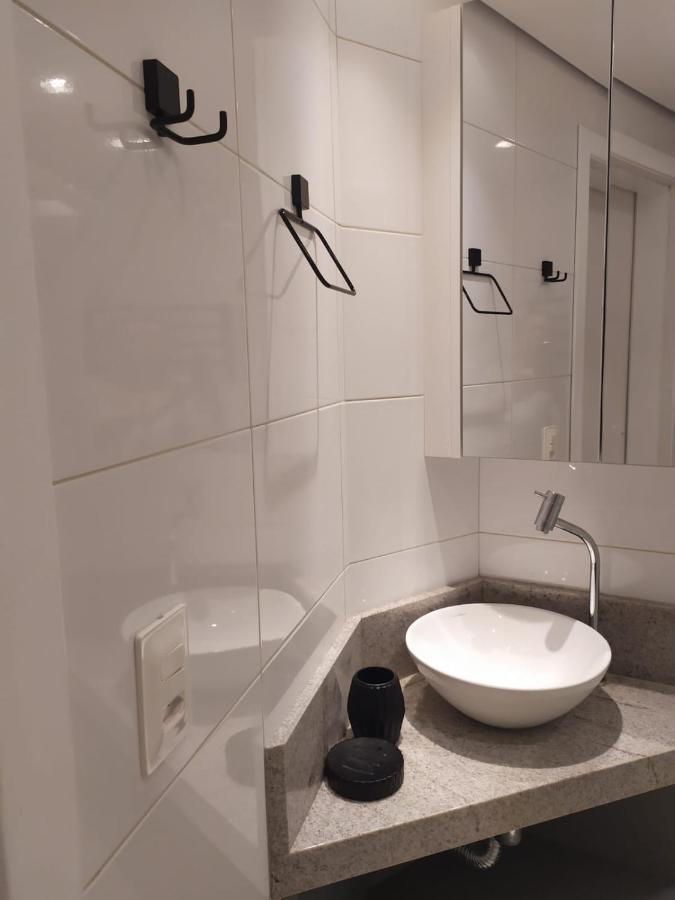 Loft Com Garagem E Piscina Predio Frente Mar Balneario Camboriu