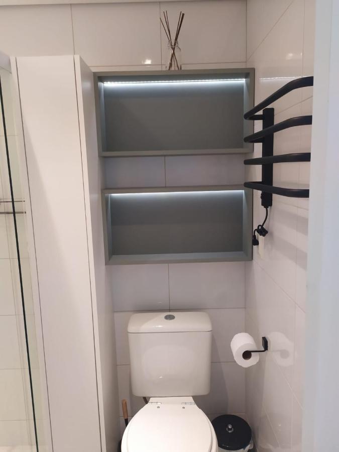 Loft Com Garagem E Piscina Predio Frente Mar Apartment *